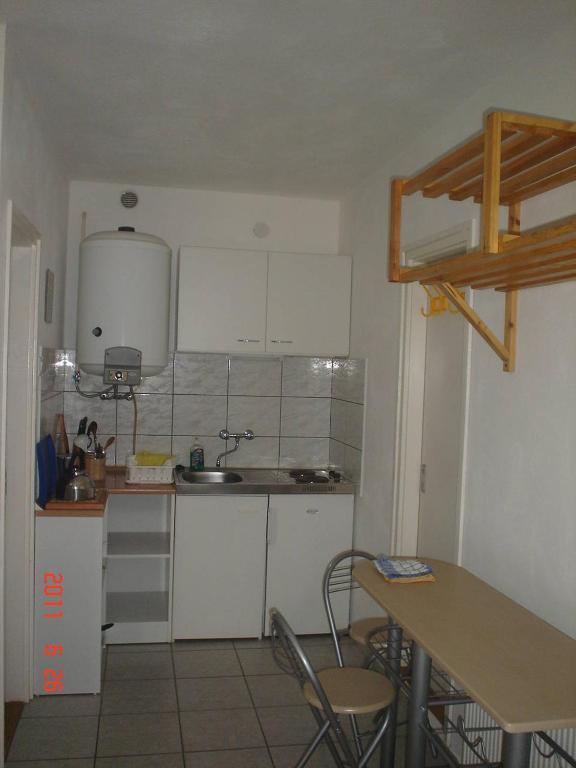 Kiad-lak apartmanok Abádszalók Bagian luar foto